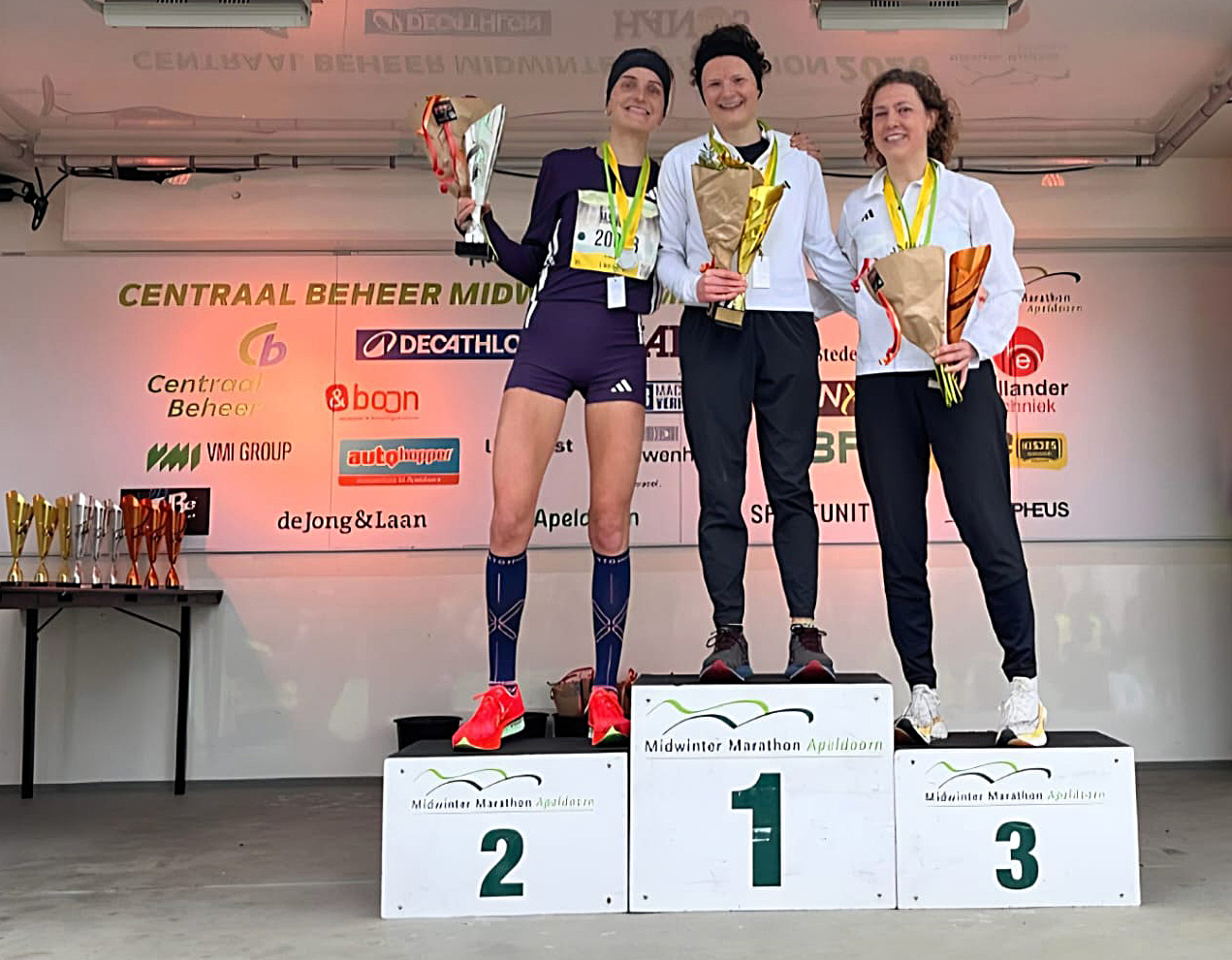 Jennifer Elvin en Saskia Lensink